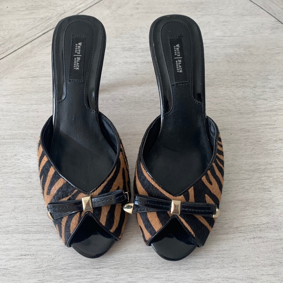 White House Black Market Black/Tan Zebra Leather Slides sz 8.5 - Picture 1 of 7